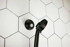 Magnetix Mediterranean Bronze Magnetic Dock -Hot Sale Moen Store 186117BRB glam.tif