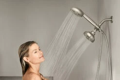Hydro Energetix™ Combination Shower Spot Resist™ Brushed Nickel -Hot Sale Moen Store 200c0srn lifestyle v1.tif