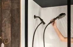 Hydro Energetix™ Handheld Shower Mediterranean Bronze -Hot Sale Moen Store 200h0brb lifestyle v2.tif