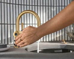 Cia Brushed Gold One-handle High Arc Bathroom Faucet -Hot Sale Moen Store 6221ewbg lifestyle2.tif