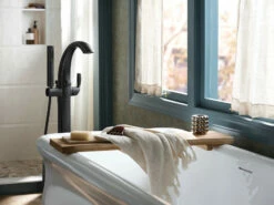 Voss Matte Black One-handle Tub Filler Includes Hand Shower