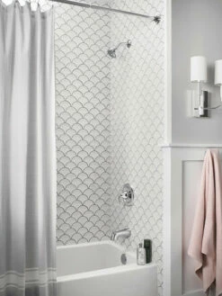 Essie™ Tub Shower Chrome -Hot Sale Moen Store 82330 set.tif