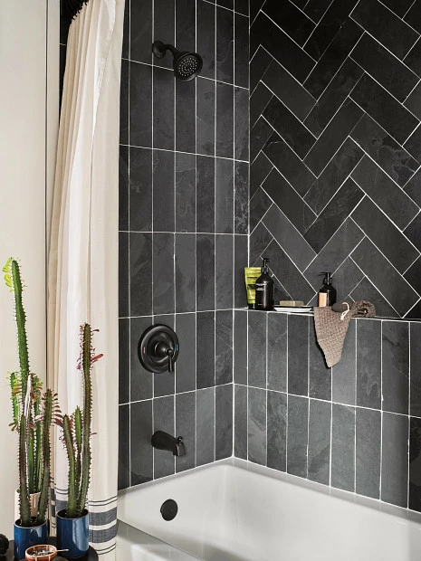 Banbury Matte Black Posi-Temp® Tub/shower 6 Banbury Matte Black Posi-Temp® Tub/shower - Image 4