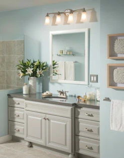 Conway Spot Resist Brushed Nickel Two-Handle Low Arc Bathroom Faucet -Hot Sale Moen Store 84922srn yb8205bn yb8207bn dn8386bn dn8390bn dn8324bn dn8318bn yb8264bn set3.tif