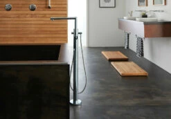 Arris Chrome One-Handle Tub Filler Including Handheld Shower