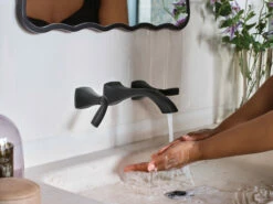 Voss Matte Black Two-handle Wall Mount Bathroom Faucet -Hot Sale Moen Store t6906bl lifestyle1.tif