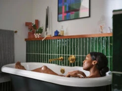 Align Brushed Gold One-handle Non Diverter Wallmount Tub Filler 30 Align Brushed Gold One-handle Non Diverter Wallmount Tub Filler -Hot Sale Moen Store wt391bg lifestyle8.tif