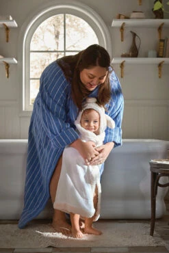 Colinet Matte Black One-handle Non Diverter Wallmount Tub Filler 29 Colinet Matte Black One-handle Non Diverter Wallmount Tub Filler -Hot Sale Moen Store wts44501bl lifestyle10.tif