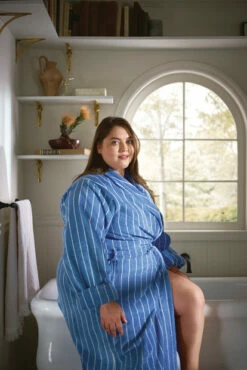 Colinet Matte Black One-handle Non Diverter Wallmount Tub Filler