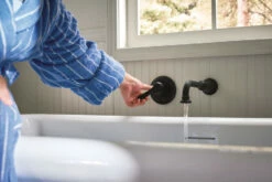 Colinet Matte Black One-handle Non Diverter Wallmount Tub Filler 32 Colinet Matte Black One-handle Non Diverter Wallmount Tub Filler -Hot Sale Moen Store wts44501bl lifestyle4.tif