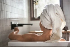 90 Degree Matte Black One-handle Non Diverter Tub Filler 29 90 Degree Matte Black One-handle Non Diverter Tub Filler -Hot Sale Moen Store wts911bl lifestyle4.tif