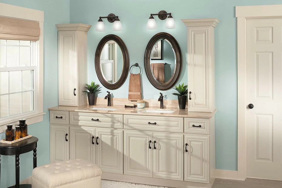 Brantford Oil Rubbed Bronze Bath Light 6 Brantford Oil Rubbed Bronze Bath Light - Image 4